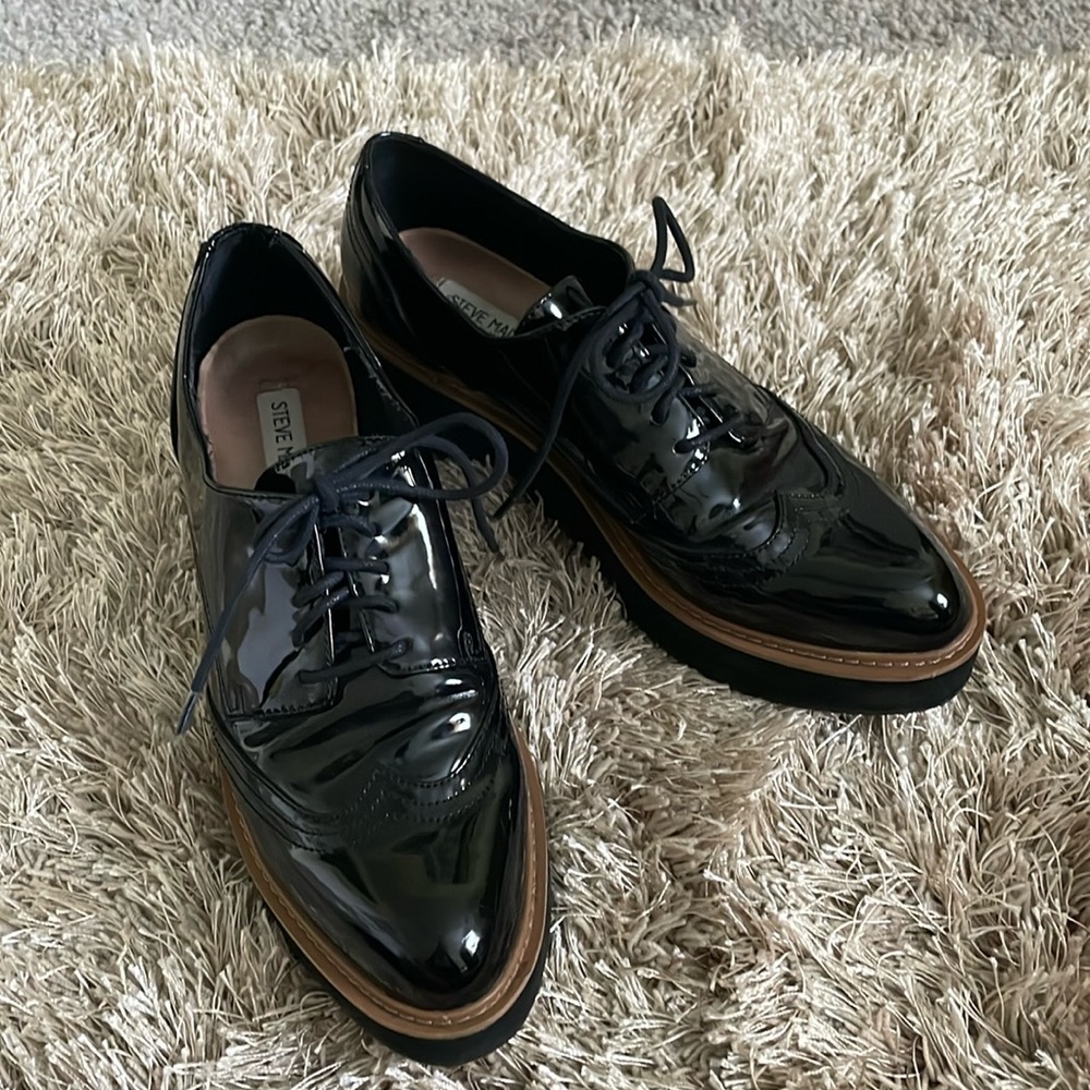 Steve Madden Black Patent Oxford - Size 10